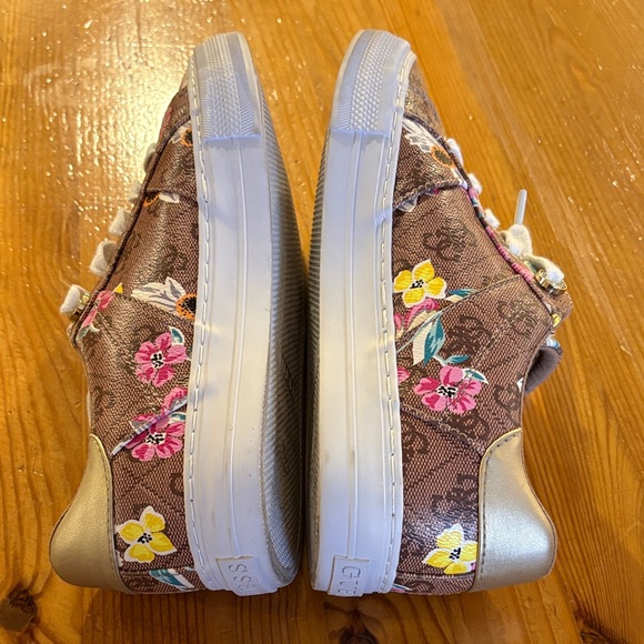 Guess Floral Brown Sneakers with Gold Details - Picture 9 of 10